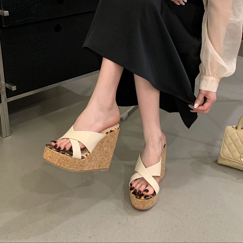 Brown Wedge Heel Sandals Woman - огляд і ціна Crossfit Belt