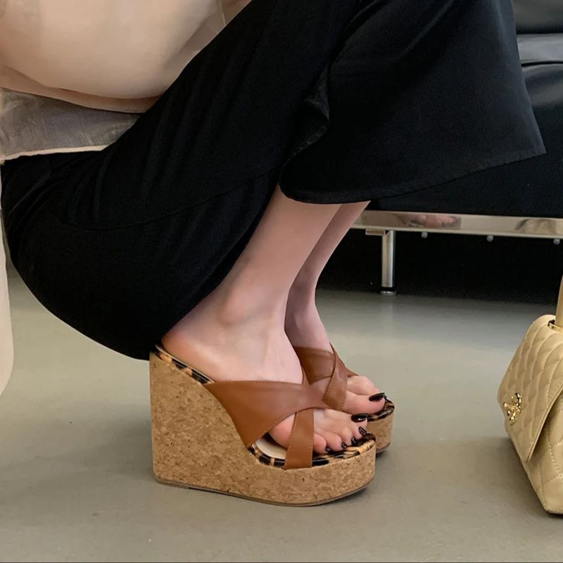Brown Wedge Heel Sandals Woman - огляд і ціна Crossfit Belt
