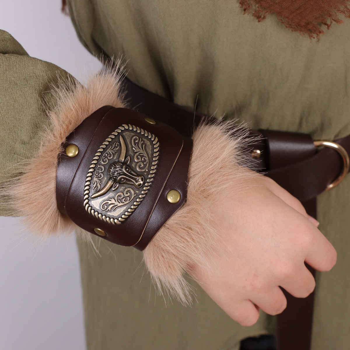 Medieval Viking PU Wrist Guard - огляд і ціна Wrist Wraps